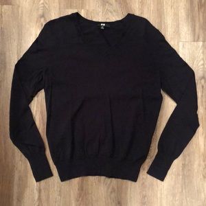 Uniqlo V-neck Long Sleeve